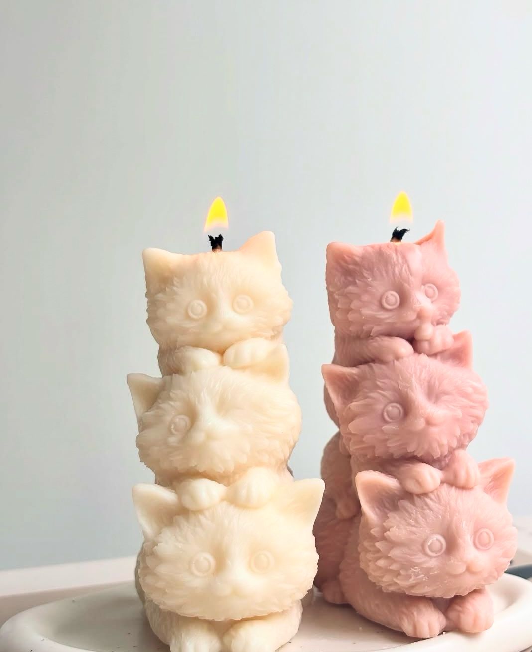 Catpile – The Stacked Kittens Candle